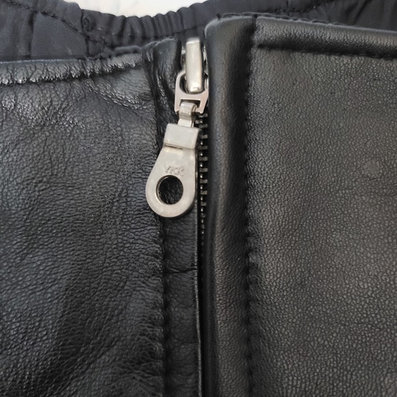 🚨 SOLD 🚨 Vintage Black Leather Bustier - Picture 7 of 8